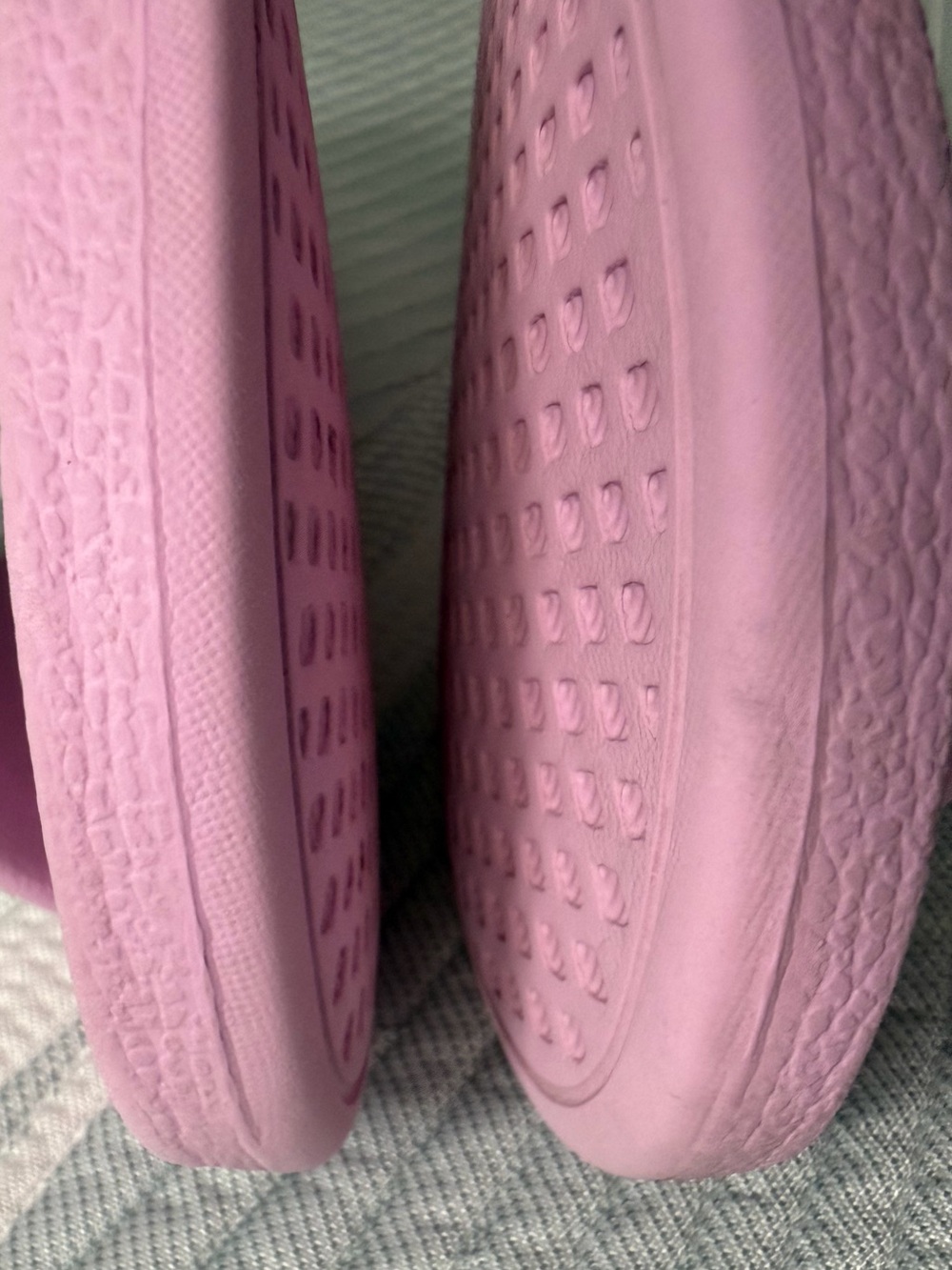 ADIDAS WOMEN’S ADILETTE AQUA SLIDES - Picture 6 of 12